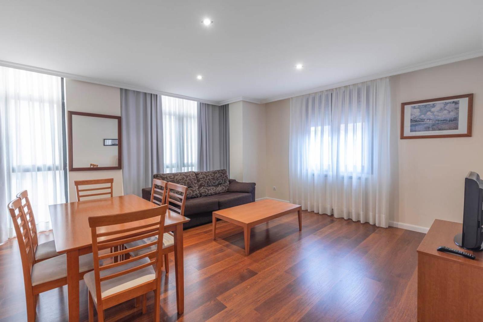 Apartamentos Verdemar Llanes Buitenkant foto