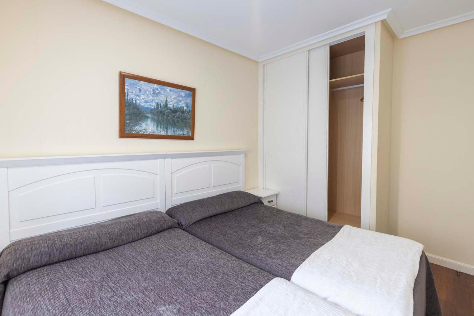 Apartamentos Verdemar Llanes Buitenkant foto