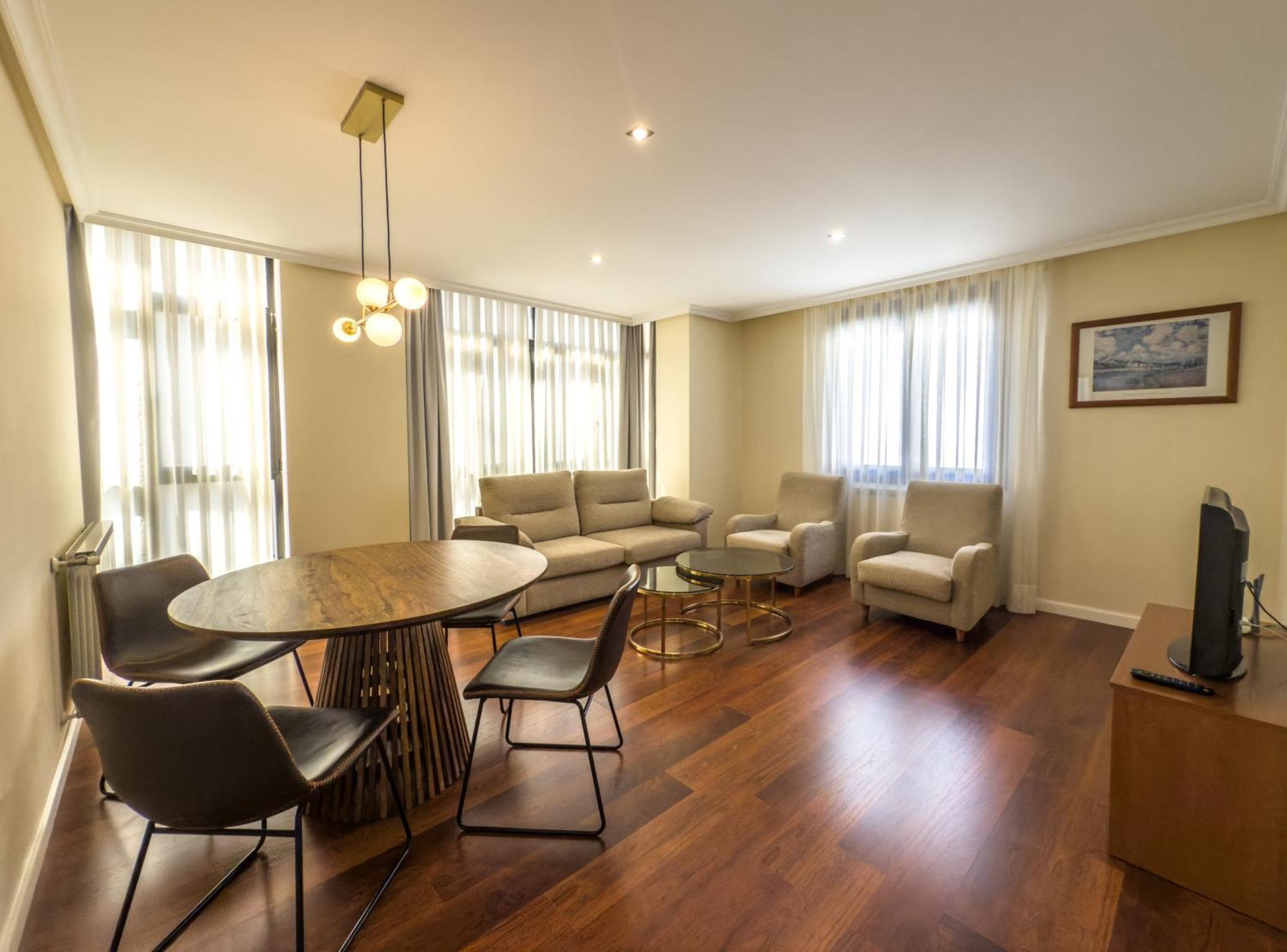 Apartamentos Verdemar Llanes Buitenkant foto