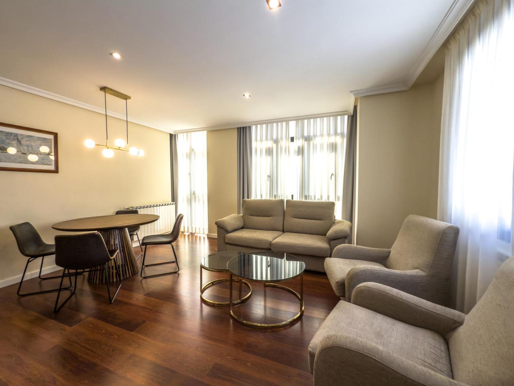 Apartamentos Verdemar Llanes Buitenkant foto