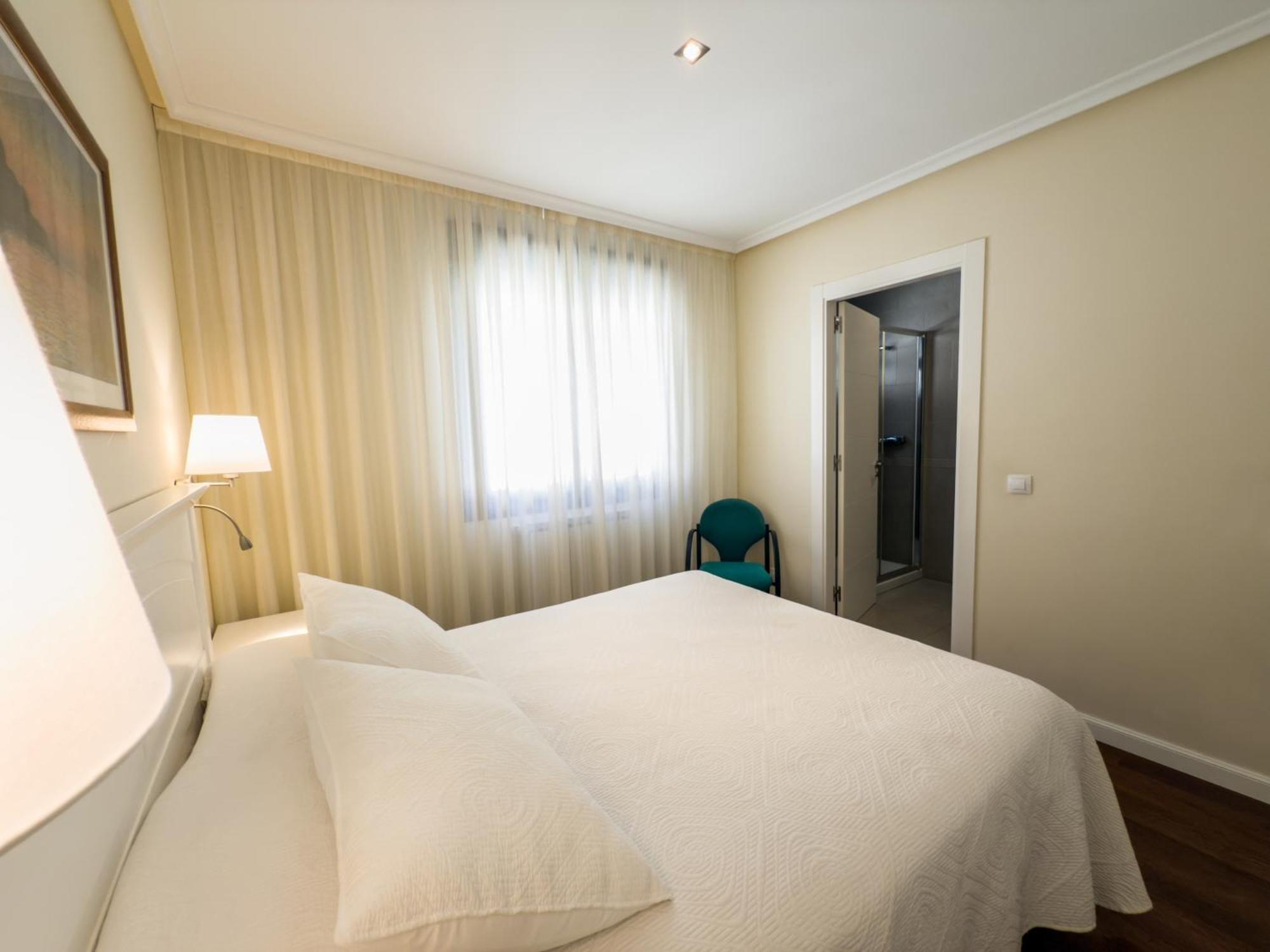 Apartamentos Verdemar Llanes Buitenkant foto