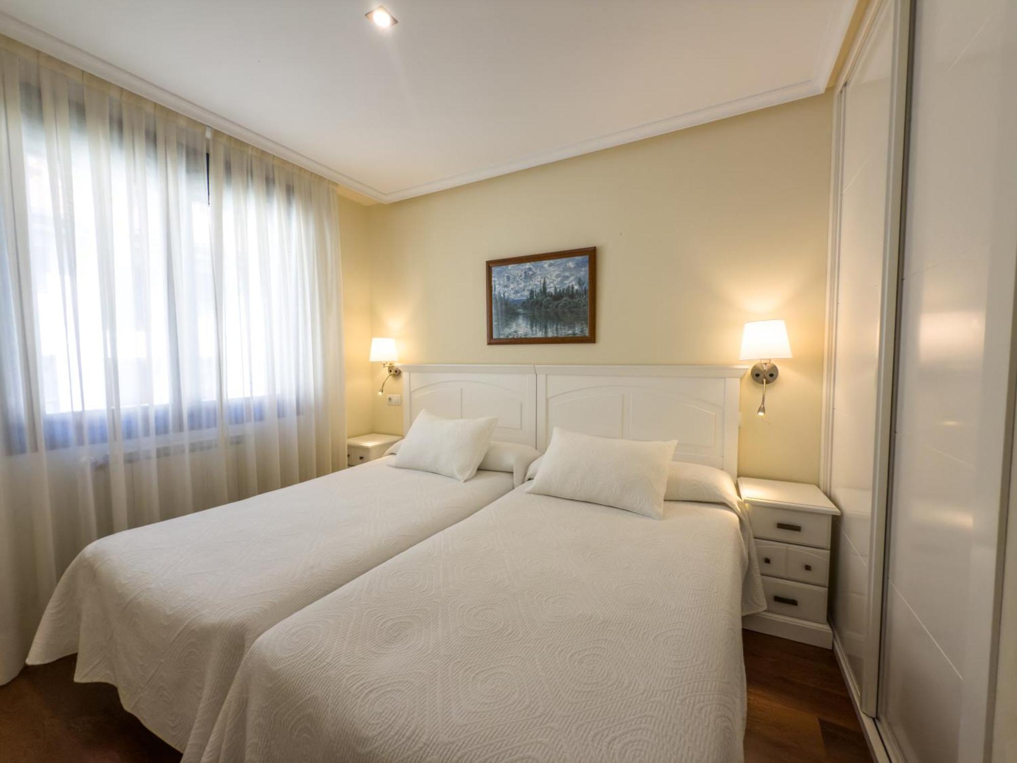 Apartamentos Verdemar Llanes Buitenkant foto