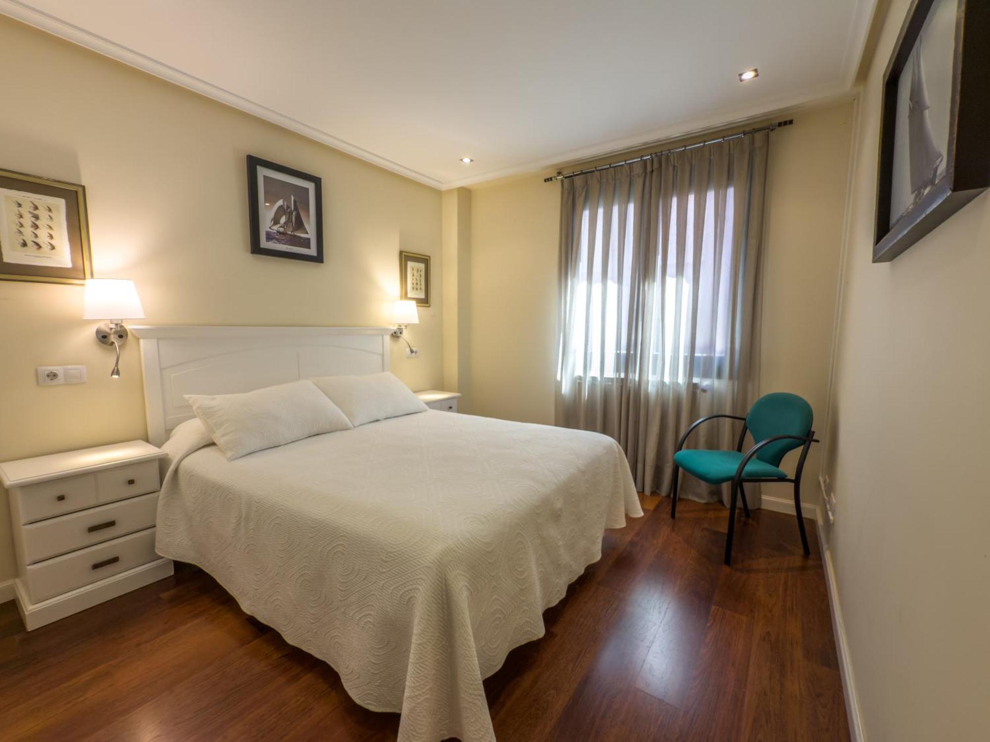 Apartamentos Verdemar Llanes Buitenkant foto